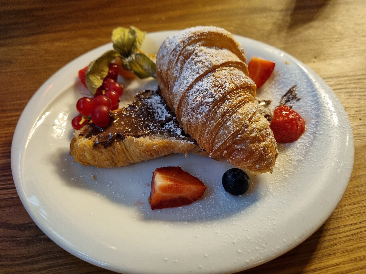 Croissant20In20Austria.jpg Chocolate Croissant Pack - Image 1